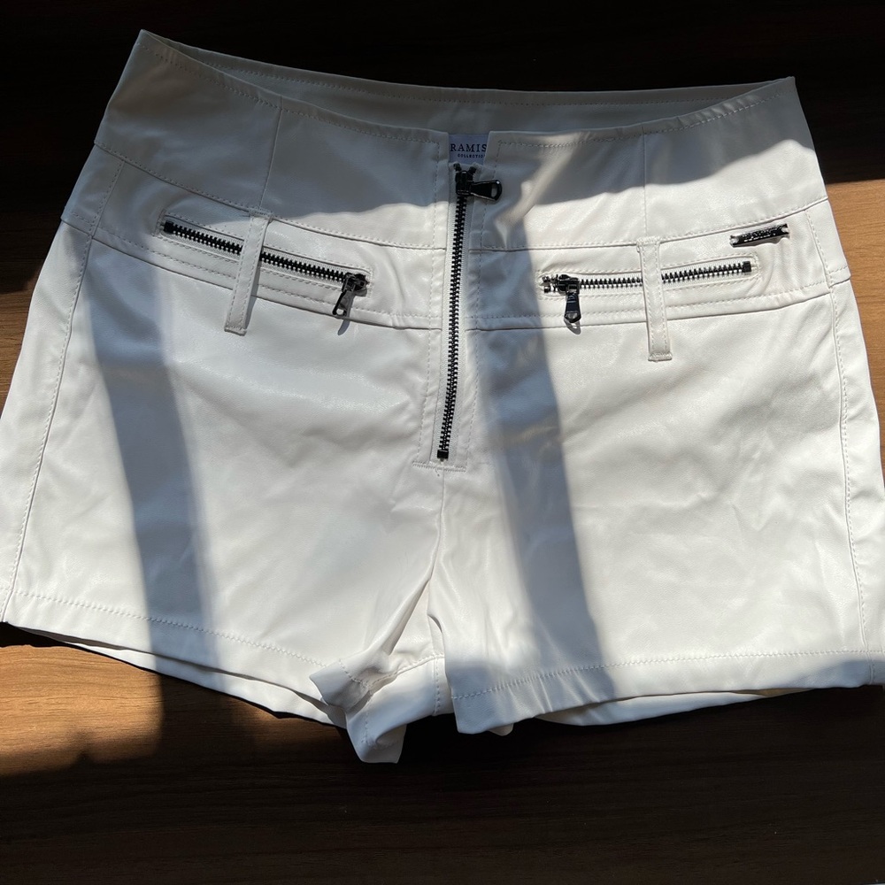 Ramisu Women’s Pleather Shorts